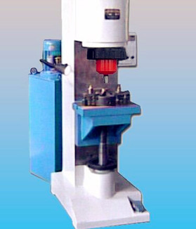 國(guó)內(nèi)哪個(gè)廠家生產(chǎn)的鉚接機(jī)質(zhì)量好？