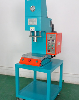 鉚接機(jī)大概多少錢一臺(tái)?