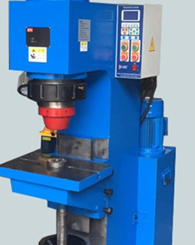 非標定制鉚接機的價格貴嗎？