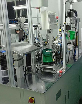 自動(dòng)送料鉚接機(jī)主要組成結(jié)構(gòu)有哪些？