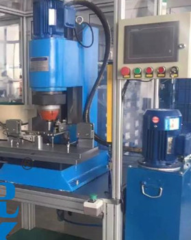 鉚接機(jī)使用期間的小問(wèn)題，教你一招搞定！