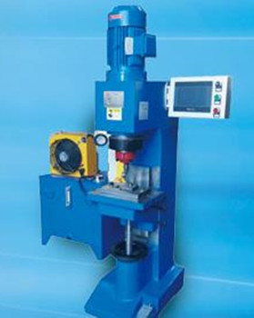 汽車行業(yè)如何運用鉚接機(jī)提高組件質(zhì)量和生產(chǎn)效率？