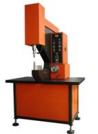 旋鉚式無(wú)鉚釘鉚接機(jī)的特點(diǎn)